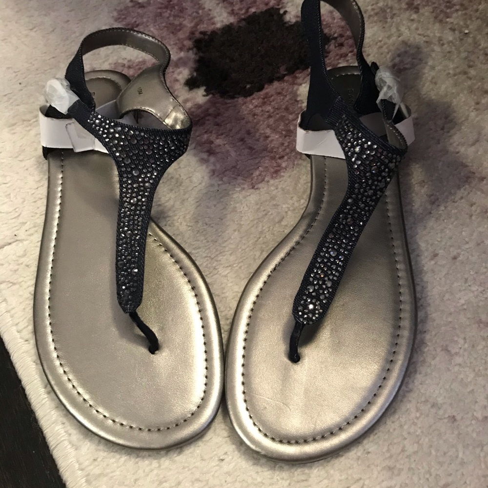 Chinese Laundry Navy Denim Thong Sandal.